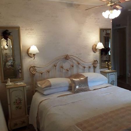 Bed and Breakfast Moulin De La Civiere Kergrist-Moelou Екстер'єр фото